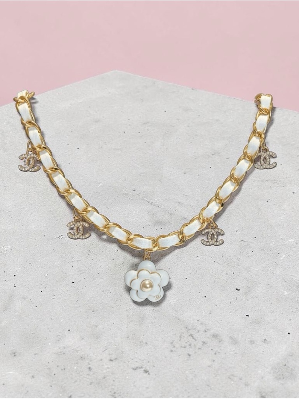 White Flower Pendant w/ Dangling Charms Chain Necklace